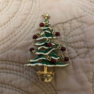 Christmas tree brooch
